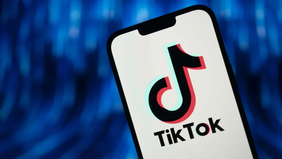Policy Reversal: Federal Employees Authorized to Use TikTok on Government Devices