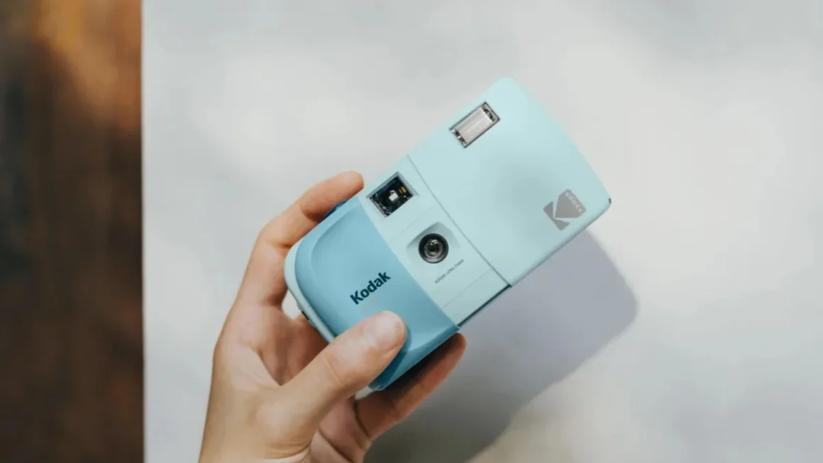 The Analog Renaissance: Reto Unveils the Kodak EC35, a $35 Entry Point into Film Photography