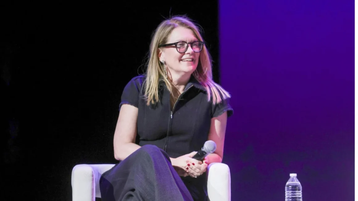 An Era Ends: American Express CMO Elizabeth Rutledge Announces Retirement After 37-Year Tenure