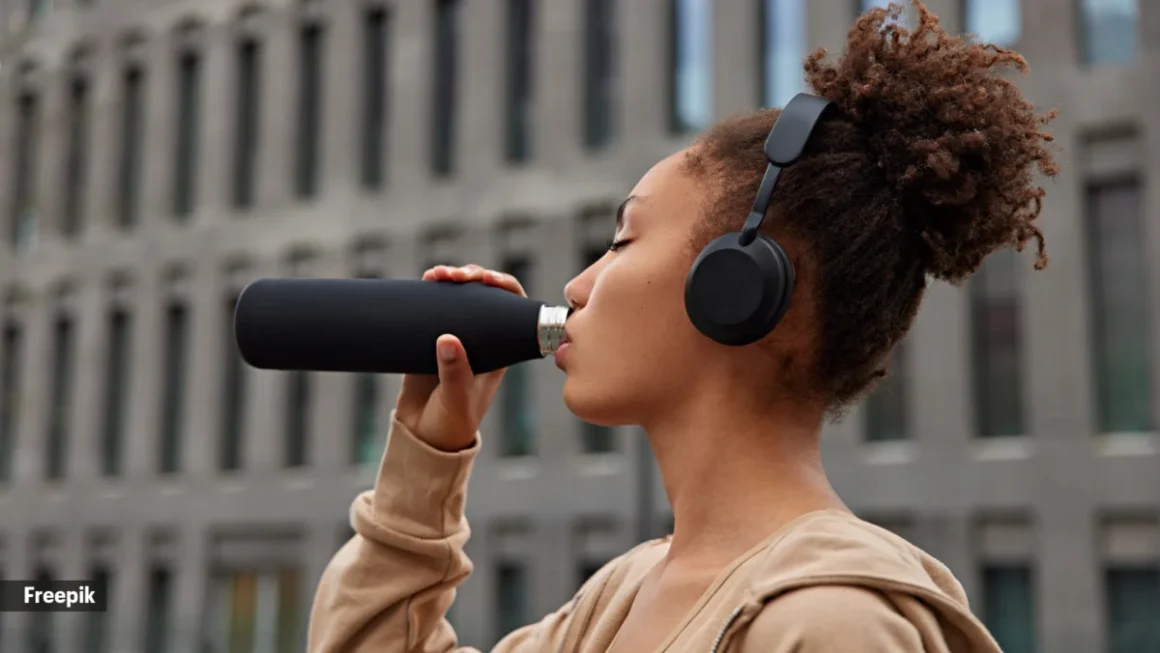 Beyond the Price Tag: The Definitive Guide to Premium-Performance Headphones Under Rs 10,000