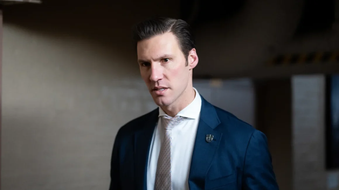 Bipartisan House Bill Targets AI "Distillation Attacks," Pressuring NIST to Set National Defense Standards