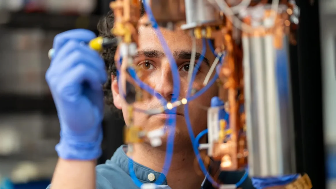 Breakthrough at ISTA: Physicists Realize 20-Year-Old Theory for Autonomous Quantum Entanglement Using a "Quantum Bath" of Correlated Light