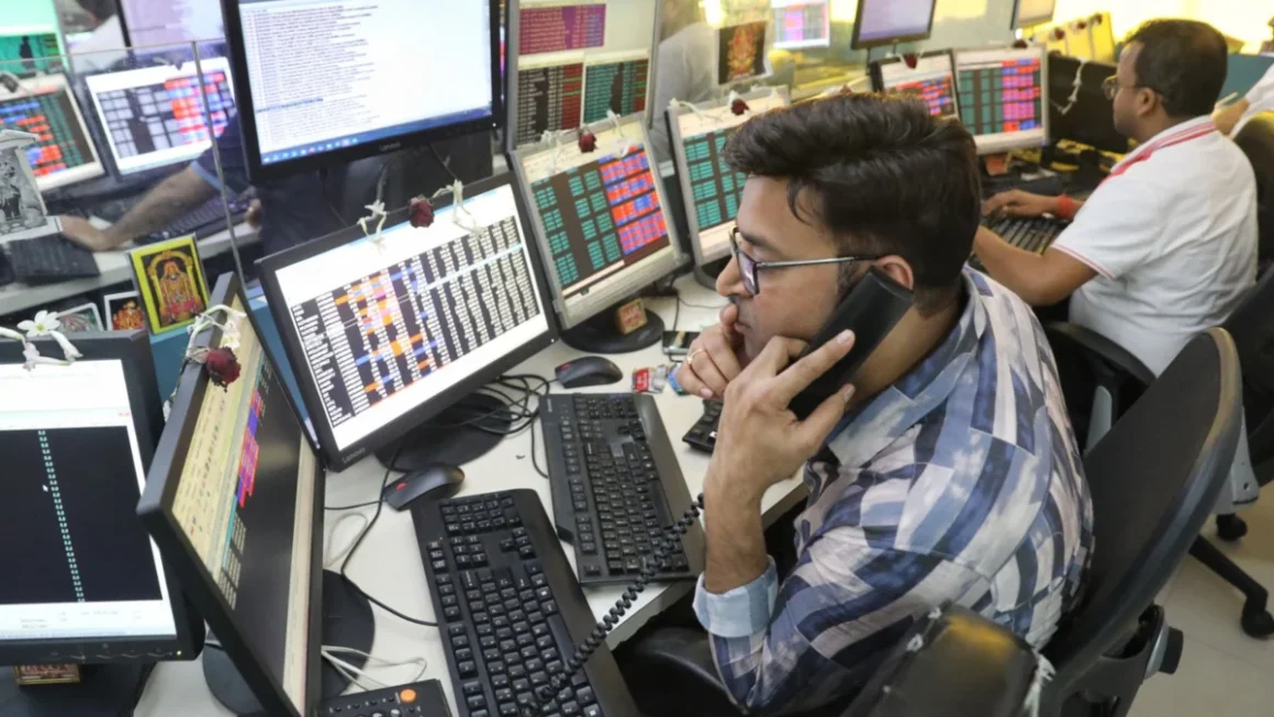 Indian Stock Markets Crash as RBI Turns Hawkish: Sensex Plunges 1,045 Points, Nifty Hits 18-Month Low