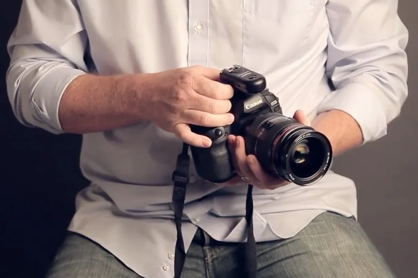 Mastering Off-Camera Flash: A Comprehensive Guide to Wireless Lighting Systems and Budget Gear Setup