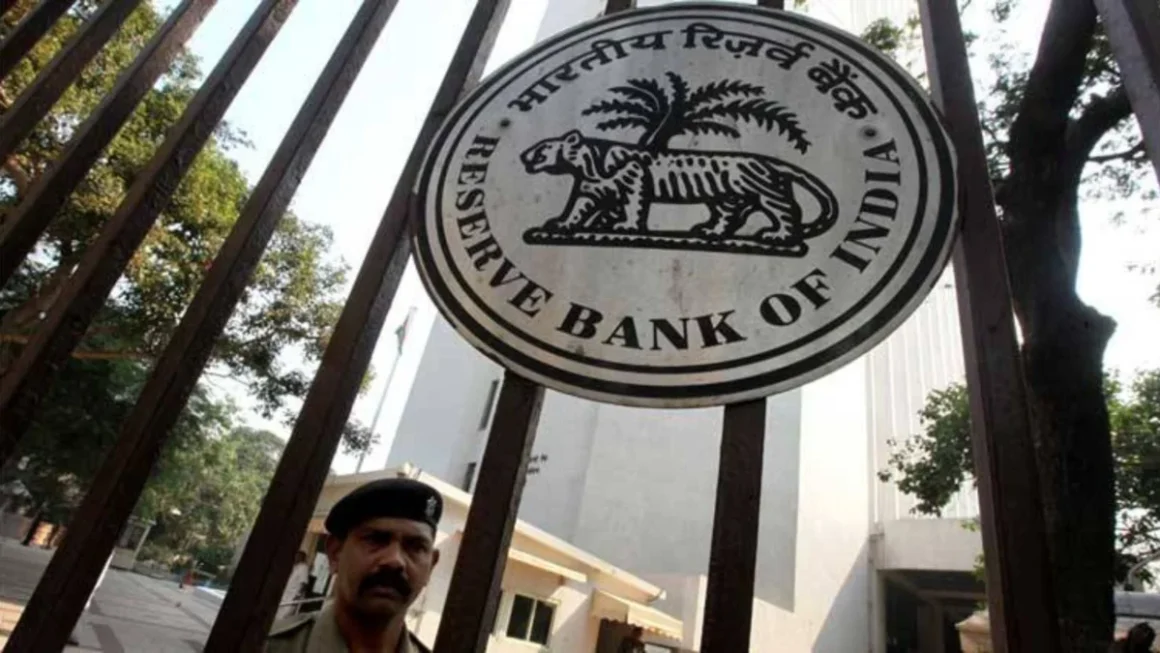 RBI Turns Hawkish: State Bank of India Economist Calls for Aggressive ‘Jumbo’ Rate Hikes as Inflation Trajectory Steepens