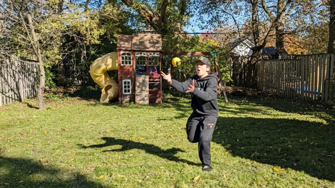 The Evolution of Mobile Photography: How Google’s "Magic Capture" on the Pixel 11 Series Solves the Eternal Dilemma of Video Versus Stills
