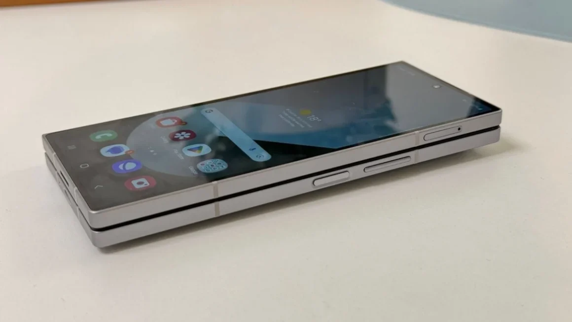 The Quest for the Crown: How the Samsung Galaxy Z Fold 7 Aims to Redefine Slimness in the Foldable Era
