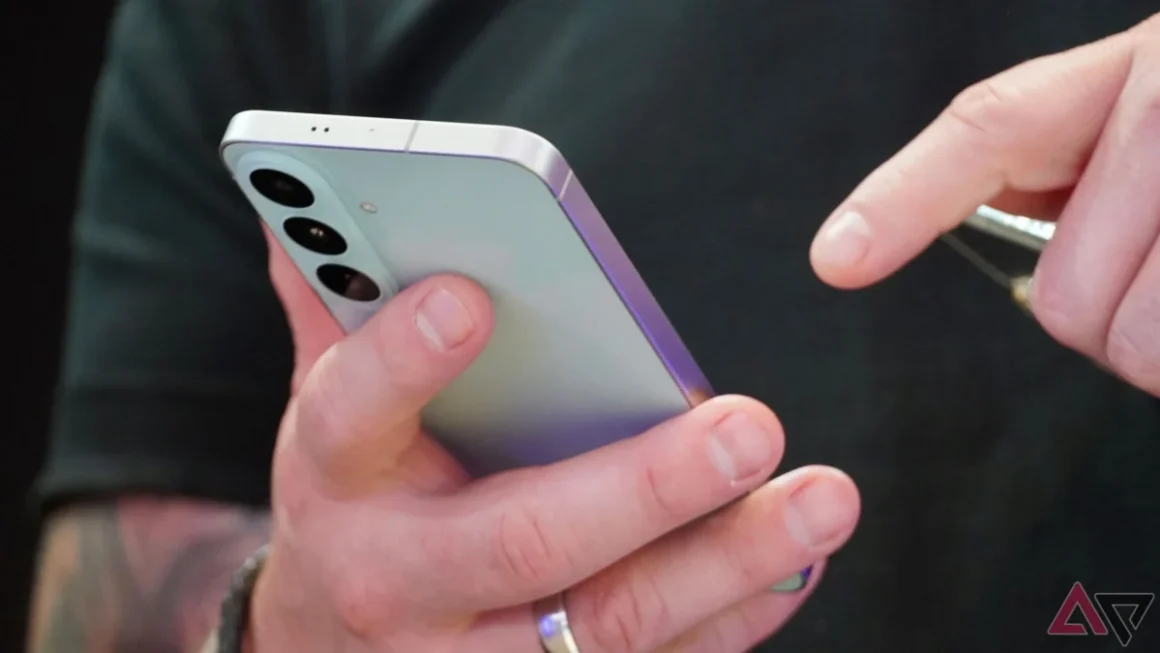 Unbeatable Value: Mint Mobile Slashes $400 Off the Samsung Galaxy S26 FE